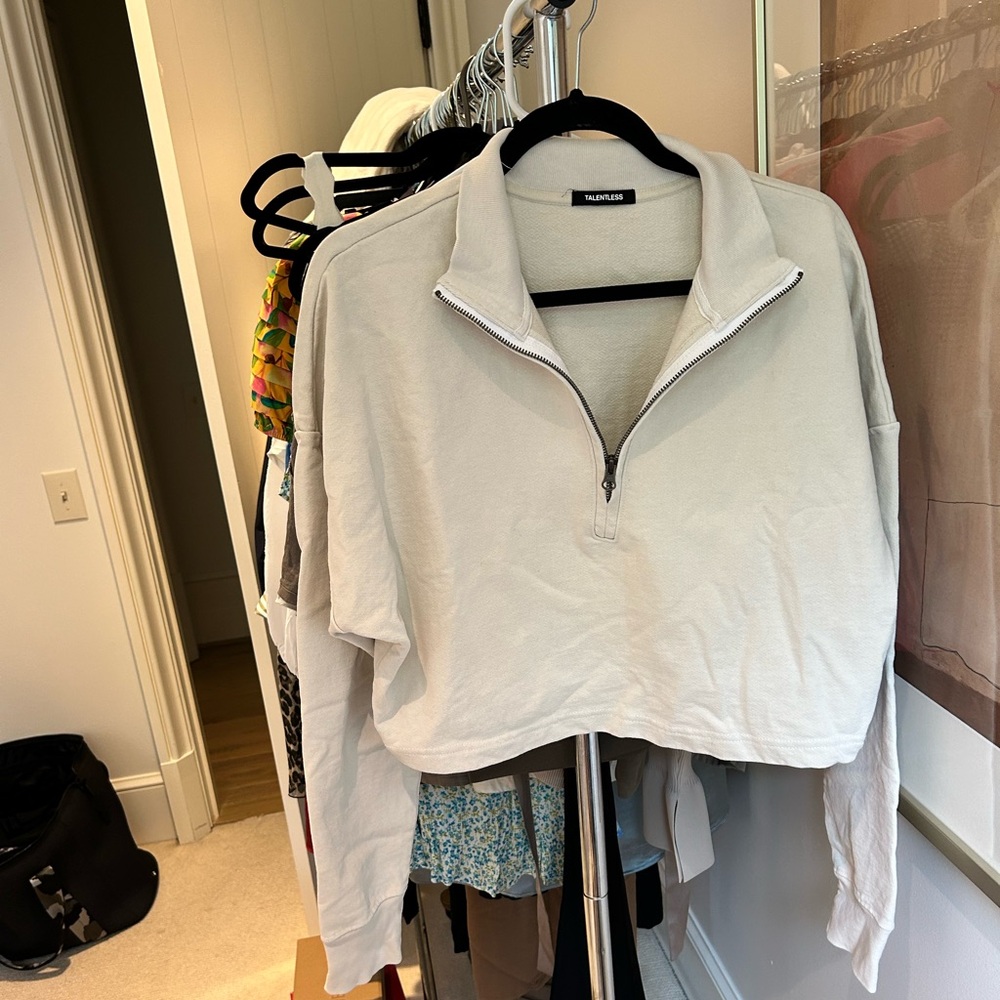Talentless Women’s 3/4 zip pullover in color Bone